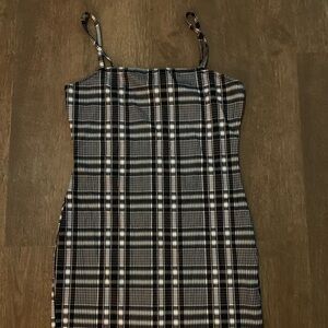 Adorable mini plaid black white and pink plaid dress!